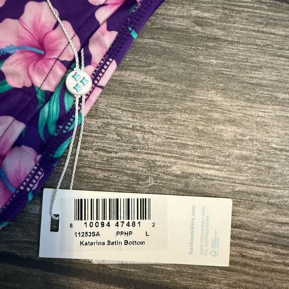 NWT Frankie’s Bikinis Katarina Shine Bikini Set - Picture 4 of 5